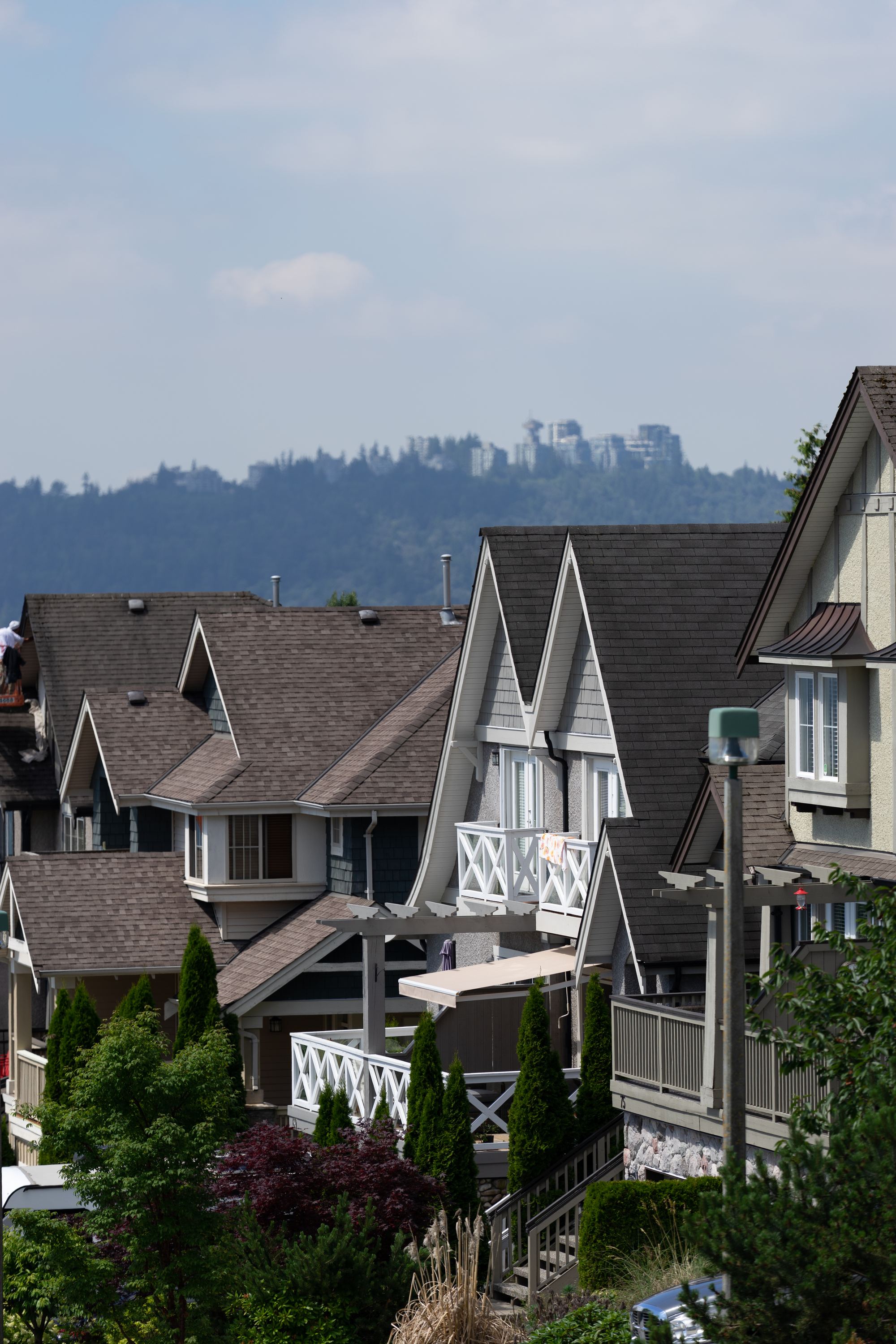 Port Moody, Heritage Mountain neighbourhood