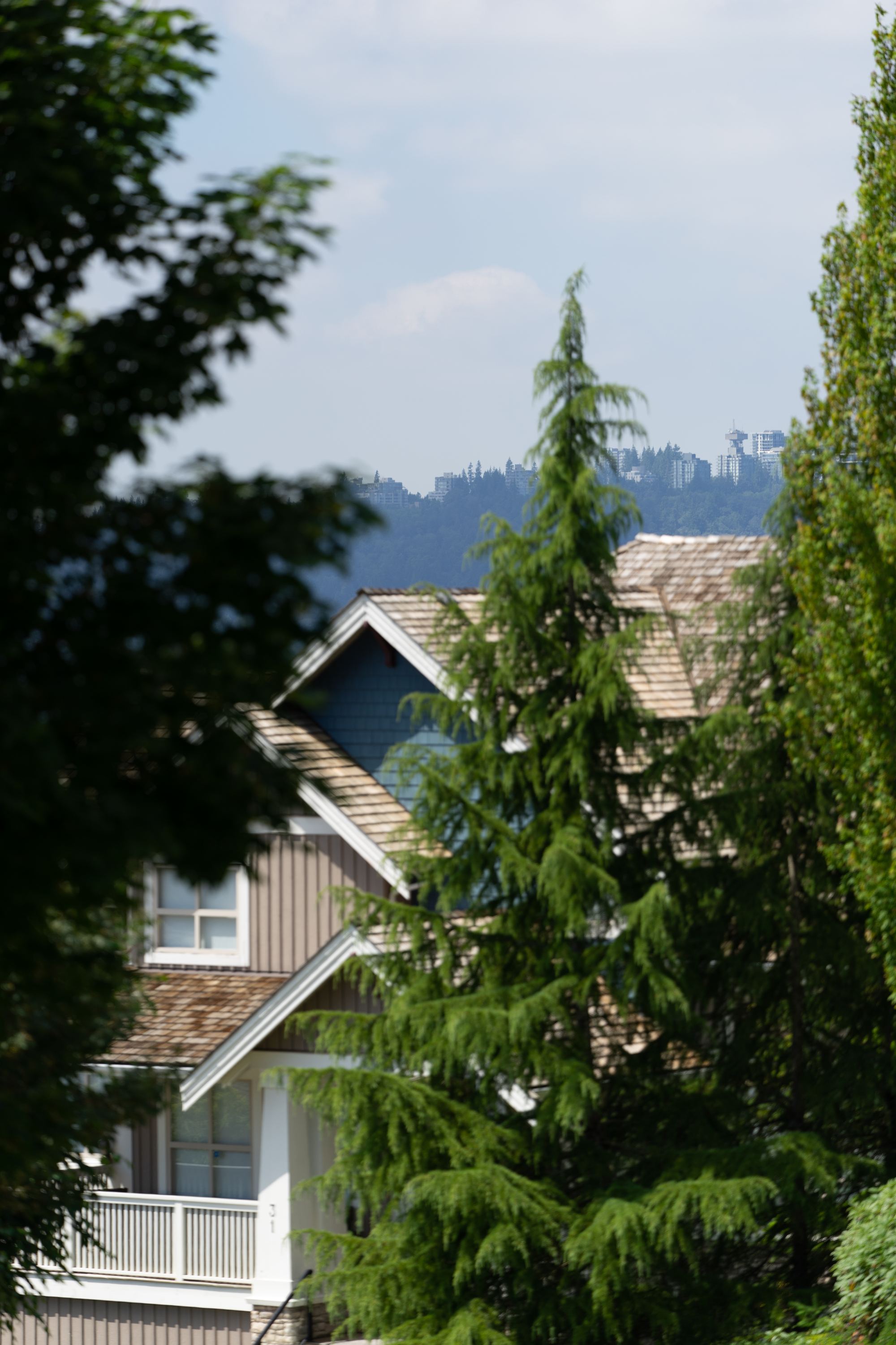 Port Moody, Heritage Woods neighbourhood